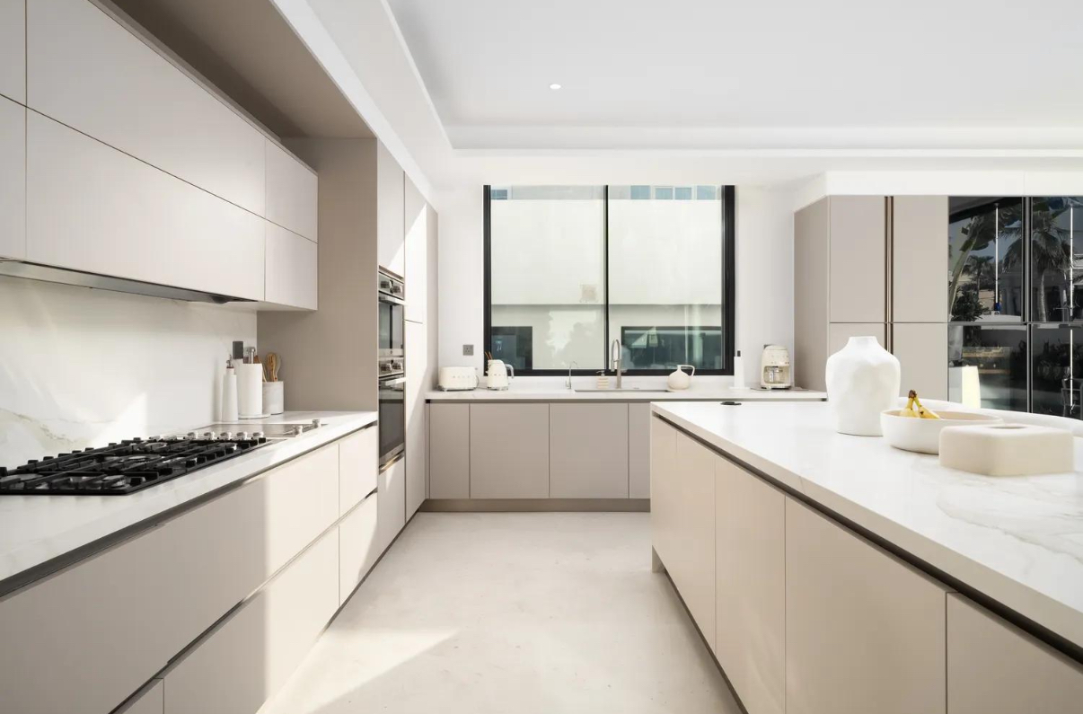 Bright, pristine modern kitchen suited to a deep or transition clean